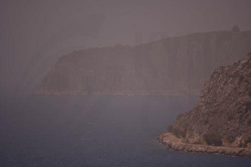 Σκόνη την Τετάρτη, εκτεταμένες βροχές-καταιγίδες Παρασκευή, προβλέπει η Μετεωρολογική