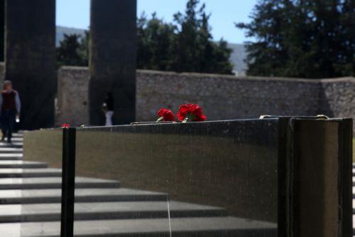 Έλληνες εμπειρογνώμονες θα εξετάσουν την γνησιότητα των φωτογραφιών της εκτέλεσης στην Καισαριανή