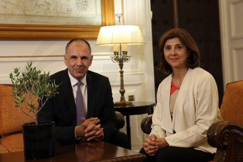 وزير خارجية اليونان يؤكد للمبعوث الشخصي للأمين العام للأمم المتحدة على ضرورة إجراء مناقشات جوهرية في اجتماع يوليو