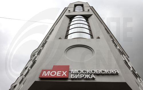 Υψηλά επίπεδα τριμηνίας για ρωσικές μετοχές πριν από συνομιλίες Πούτιν-Τραμπ