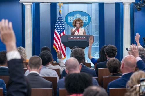 Ο Μπάιντεν δεν αποσύρει την υποψηφιότητά του διαβεβαίωσε ο Λευκός Οίκος