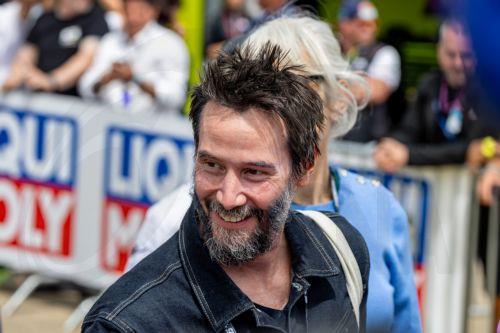 Ο Κιάνου Ριβς έρχεται πρόσωπο με πρόσωπο με το παρελθόν του στο «Outcome»