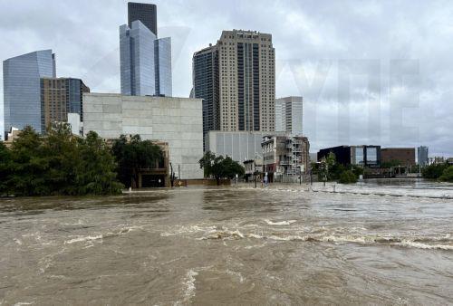 Αναχωρεί για Χιούστον ο ΠτΔ, συναντήσεις για ενεργειακό τομέα