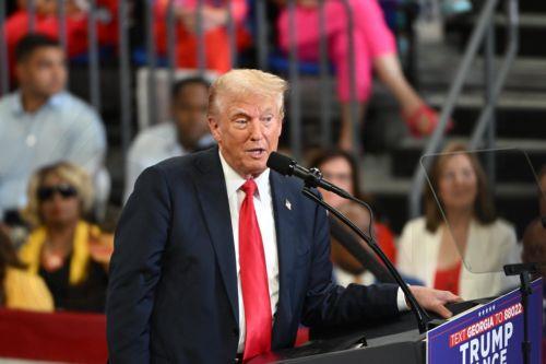 Υπεγράφη ειρηνευτική συμφωνία Αρμενίας και Αζερμπαϊτζάν με μεσολάβηση Τραμπ