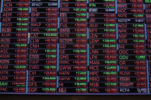 Οι δασμοί πλήττουν όλες τις οικονομίες, περισσότερο τις ΗΠΑ, κρίνουν οι αγορές