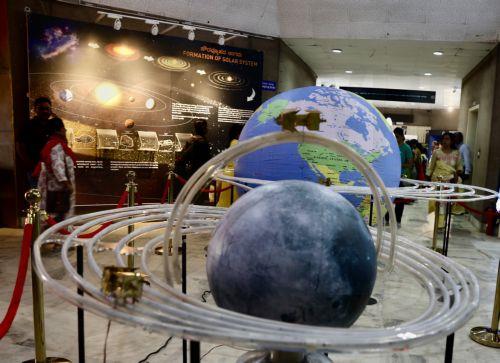 Το Κέντρο ΕΡΑΤΟΣΘΕΝΗΣ συζήτησε συνεργασία με την Ινδία στη διαστημική τεχνολογία