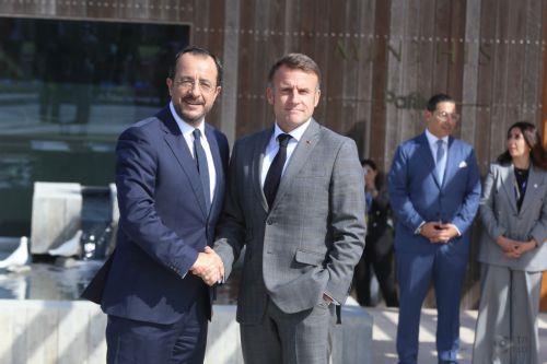 Την Κύπρο αναμένεται να επισκεφθεί ο Μακρόν πριν το τέλος του έτους, λέει ο Β. Παπαδόπουλος