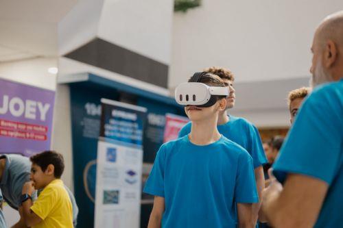 Ρομπότ που έπαιξαν σκάκι και bowling παρουσιάστηκαν στο Robotex MRC 2025