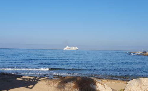 Silver Ray gemisi 596 yolcusuyla Baf açıklarına demirledi