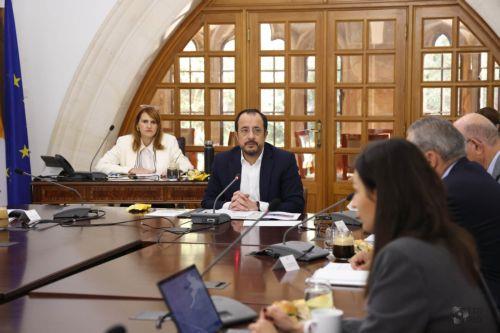 Ιστορική μέρα για τη δημοκρατία η έγκριση δικαιώματος ψήφου στα 17, είπε ο Πρόεδρος  [ΒΙΝΤΕΟ]