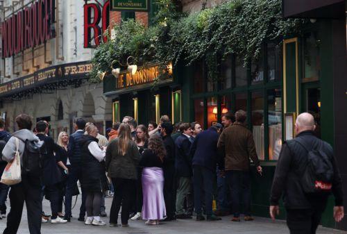 Τουρίστες συρρέουν στην πόλη όπου γυρίστηκε πριν από 19 χρόνια το «Hot Fuzz»