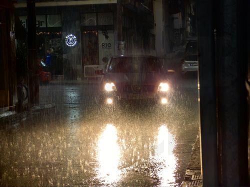 Περιορισμένη ορατότητα μεταξύ Λατσιών και Πέρα Χωρίου Νήσου