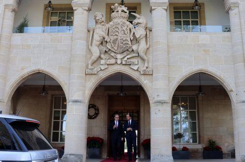Μάριος Πιερή και Γεώργιος Γεωργίου Επίτροπος και Βοηθός Επίτροπος Ηλεκτρονικών Επικοινωνιών για 6 έτη