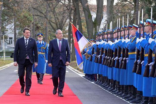 DefMin discusses bilateral ties, Cyprus, regional developments in Belgrade visit