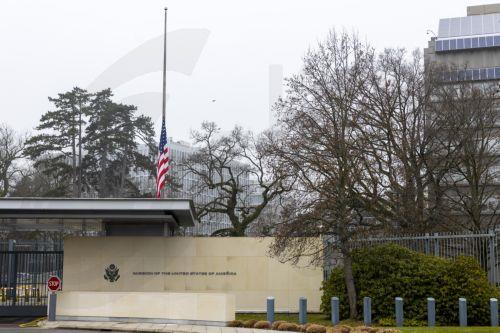 Μεσίστιες οι σημαίες κατά την ορκωμοσία Τραμπ ως φόρος τιμής για Κάρτερ