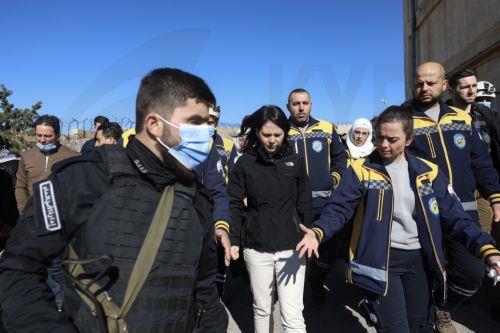 Για επιστροφή Σύρων από Γερμανία θα συζητήσει η Μπέρμποκ, γράφουν γερμανικά ΜΜΕ