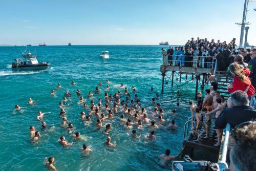 Καθαγιασμός των υδάτων στην ηλιόλουστη Λεμεσό