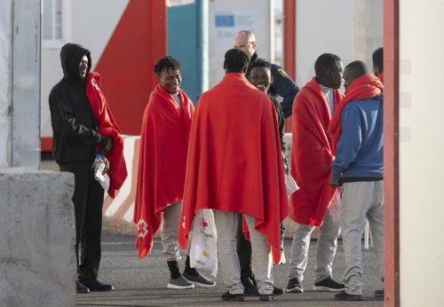 Συμφωνία Λονδίνου-Παρισιού για πιλοτικό πρόγραμμα «ανταλλαγής μεταναστών»