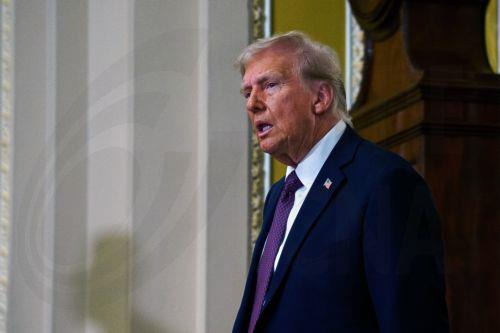 Ο Τραμπ δηλώνει πως ετοιμάζει συνάντηση με τον Πούτιν