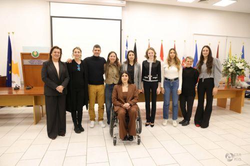 Να δώσουμε συνέχεια στην ανοδική πορεία του αθλητισμού, είπε η ΥΠΑΝ σε βράβευση αθλητών