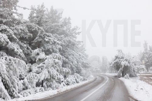 Επί ποδός ο κρατικός μηχανισμός στην Ελλάδα λόγω καταιγίδων και χιονοπτώσεων