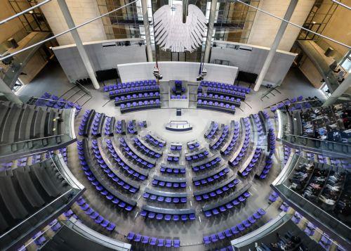 Ανησυχία στο Βερολίνο για τους δασμούς ΗΠΑ σε Καναδά και Μεξικό