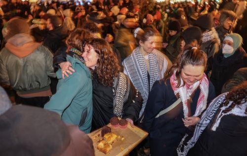 Χαιρετίζει η διεθνής κοινότητα τη συμφωνία Ισραήλ-Χαμάς για κατάπαυση πυρός στη Γάζα και ομήρους