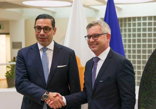 Ασφάλεια και μετανάστευση, περιφερειακές εξελίξεις στη συνάντηση Κόμπου-Μπρούνερ