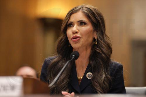 Πρόσκληση Κογκρέσου σε Τραμπ για ομιλία, έγκριση Υπουργού Εσωτερικής Ασφάλειας