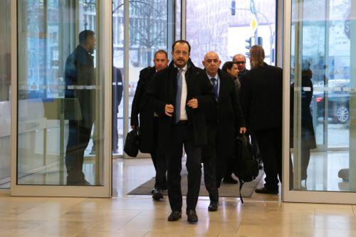 Στην Κύπρο ομάδα Αμερικανών για τη βάση «Ανδρέας Παπανδρέου», ανακοίνωσε ο ΠτΔ