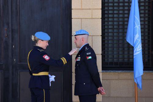 Συνεχίζεται η προσπάθεια των διαπραγματευτών, την Παρασκευή οι χωριστές συναντήσεις ηγετών με Στιούαρτ