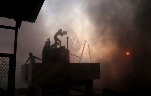 Μεγάλη πυρκαγιά ξέσπασε κοντά σε τουριστικό θέρετρο στην Οσάκα