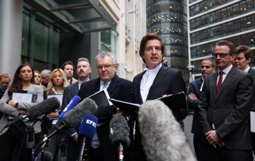 Ο πρίγκιπας Χάρι μιλά για μνημειώδη νίκη απέναντι στις εφημερίδες του Μέρντοκ