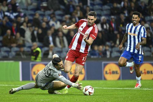 Bήμα οκτάδας για Ολυμπιακό με την επικράτηση επί της Πόρτο