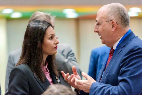 Τις θέσεις MED9 για ολιστική στρατηγική για το νερό παρουσιάζει η Παναγιώτου στις Βρυξέλλες [BINTEO]