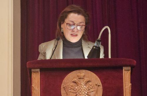 Οφείλουμε να ενσταλάξουμε στη νέα γενιά πίστη, θέληση για μια βιώσιμη λύση, λέει η ΥΠΑΝ