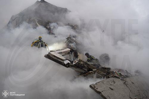 Τουλάχιστον 14 νεκροί από ρωσικά πλήγματα το Σάββατο στην Ουκρανία