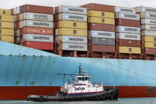 Ο Τραμπ αναστέλλει τους δασμούς στις εισαγωγές από Καναδά, όπως έπραξε με Μεξικό