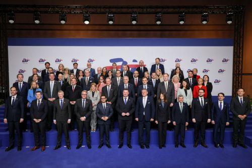 Διασφάλιση συνεκτικής εμπορικής-βιομηχανικής πολιτικής ΕΕ συζήτησε ο Υπ. Εμπορίου στη Βαρσοβία