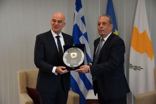Αμυντική συνεργασία Ελλάδας-Κύπρου και SAFE συζήτησαν Πάλμας-Δένδιας στη Θε/νίκη