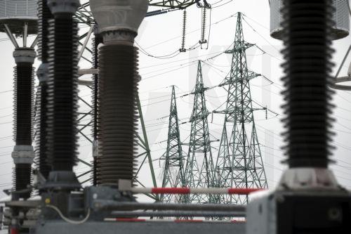 Σημαντικά οφέλη από νόμο για ρύθμιση αγοράς ηλεκτρισμού λέει ο Παπαναστασίου