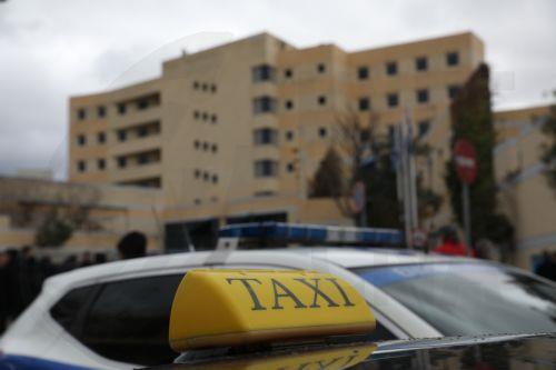 Με κινητοποιήσεις προειδοποιούν οι επαγγελματίες οδηγοί αστικών ταξί