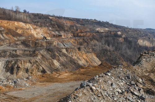 Το Κίεβο λέει ότι θα εργαστεί με ΗΠΑ για μια αμοιβαία αποδεκτή συμφωνία για τα ορυκτά
