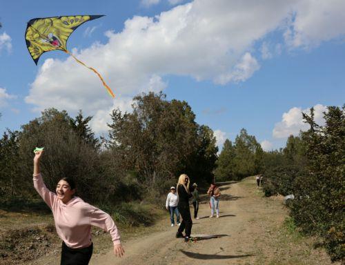 Με βροχές η εξόρμηση στην ύπαιθρο για την Καθαρά Δευτέρα