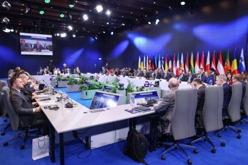 وزير الصحة في وارسو للمشاركة في الاجتماع غير الرسمي لوزراء الصحة في الاتحاد الأوروبي