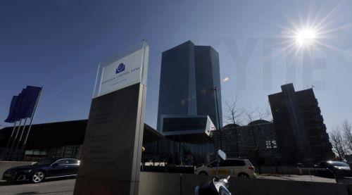 ΕΚΤ: Προς νέα μείωση των επιτοκίων τη Μεγάλη Πέμπτη λόγω των αμερικανικών δασμών