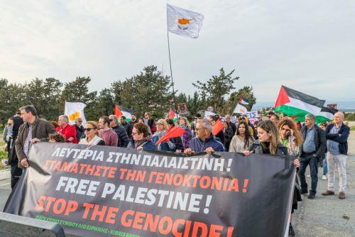 Καταγγελίες στην ΑΔΙΠΑ από διαδηλωτές για γεγονότα έξω από το ΥΠΕΞ, έκανε χρήση ανάλογης βίας λέει η Αστυνομία