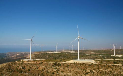 Βουλή: Με επικρίσεις για ενεργειακή πολιτική εγκρίθηκε ο προϋπολογισμός του Ταμείου ΑΠΕ&ΕΞΕ