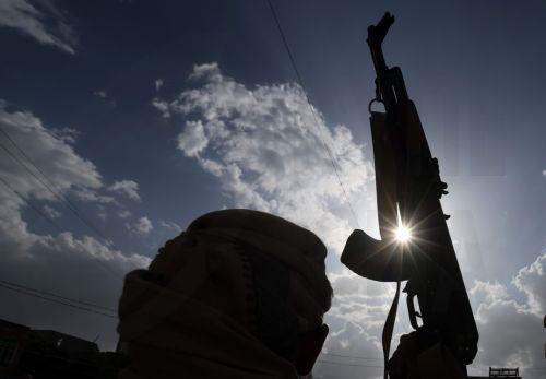 Οι αεροπορικές επιδρομές στην Υεμένη θα συνεχιστούν μέχρι να σταματήσουν οι Χούθι, λένε ΥΠΑΜ-ΥΠΕΞ ΗΠΑ