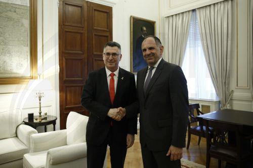 Ανοιχτή η διπλωματία για Ιράν, ανησυχία για ρόλο Τουρκίας στη Συρία, λέει ο Σάαρ